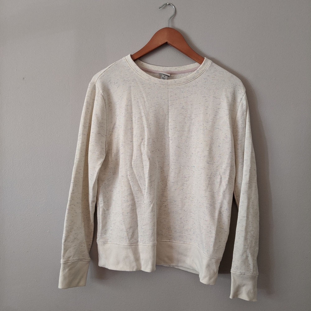 crew neck sweatshirt